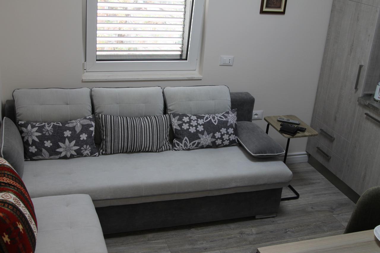 Absolute Blloku Apartment Tirana Eksteriør billede